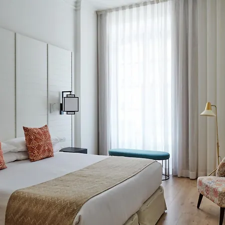 Hotel Molina Lario 4*