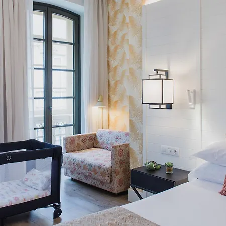 Hotel Molina Lario 4*