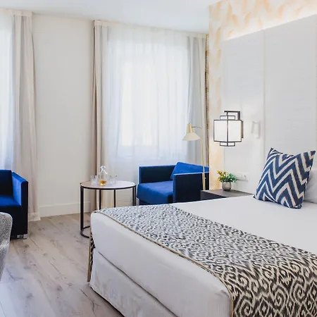 Hotel Molina Lario 4*