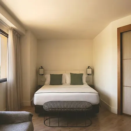 Catalonia Molina Lario Hotel 4*
